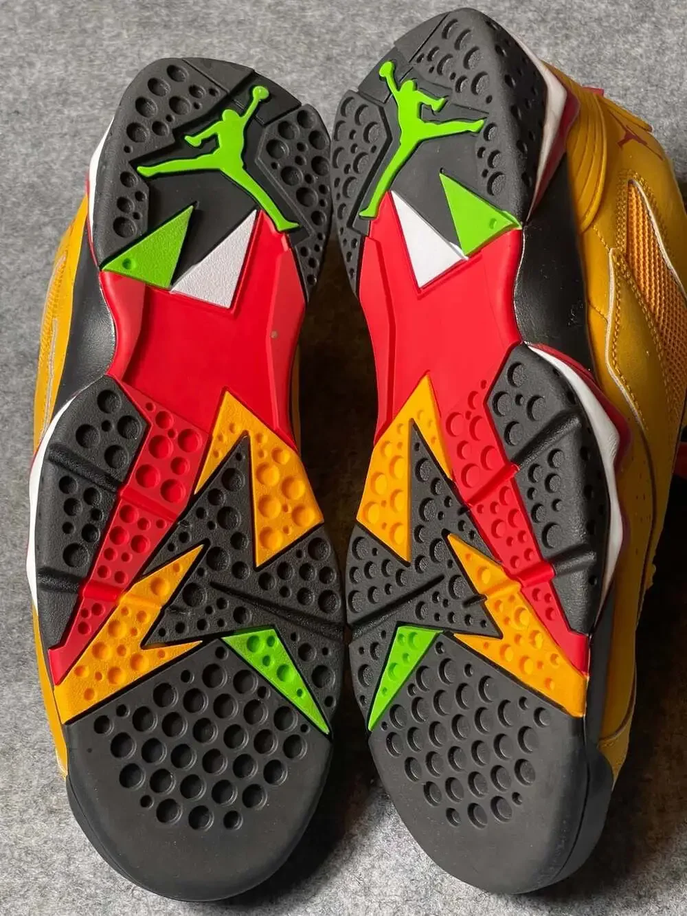 Air Jordan 7 Retro Low NRG Taxi University Red Black